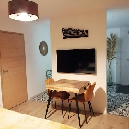 Le Domaine De Pivette Frühstückspension Avranches