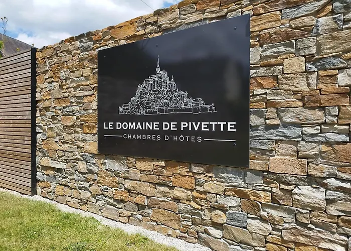 Le Domaine De Pivette Bed & Breakfast Avranches