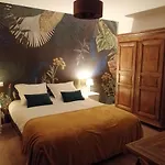 Le Domaine De Pivette לינה וארוחת בוקר אברנשה