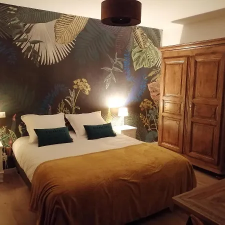 Le Domaine De Pivette Bed & Breakfast Avranches